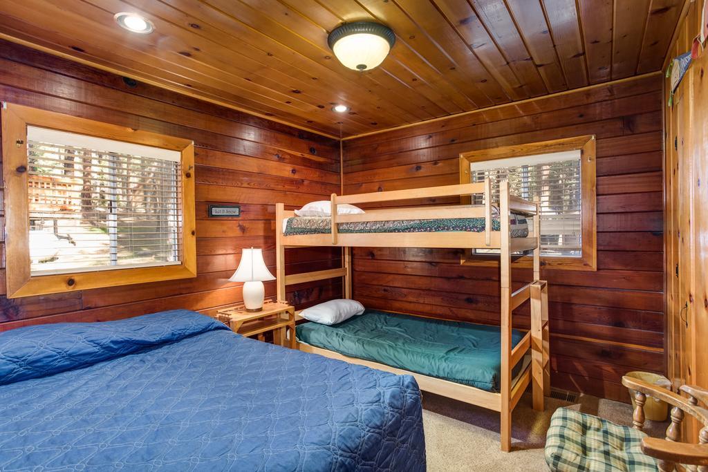 70 Simmons Den Villa Wawona Exterior photo